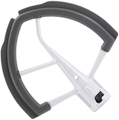 Flex edge beater for bowl lift mixers